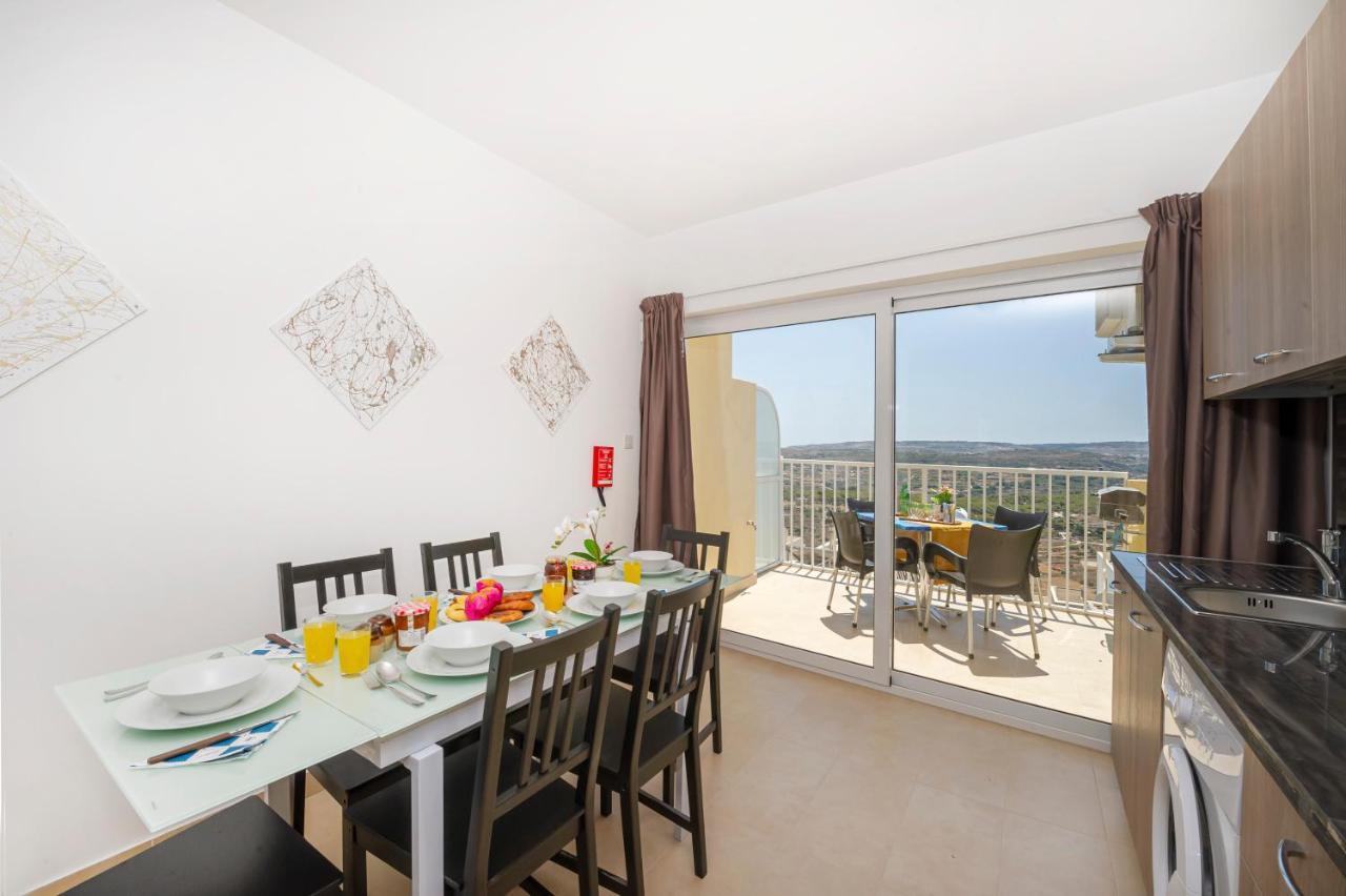 Summer Breeze With Panoramic Terrace - By Getawaysmalta Apartment *