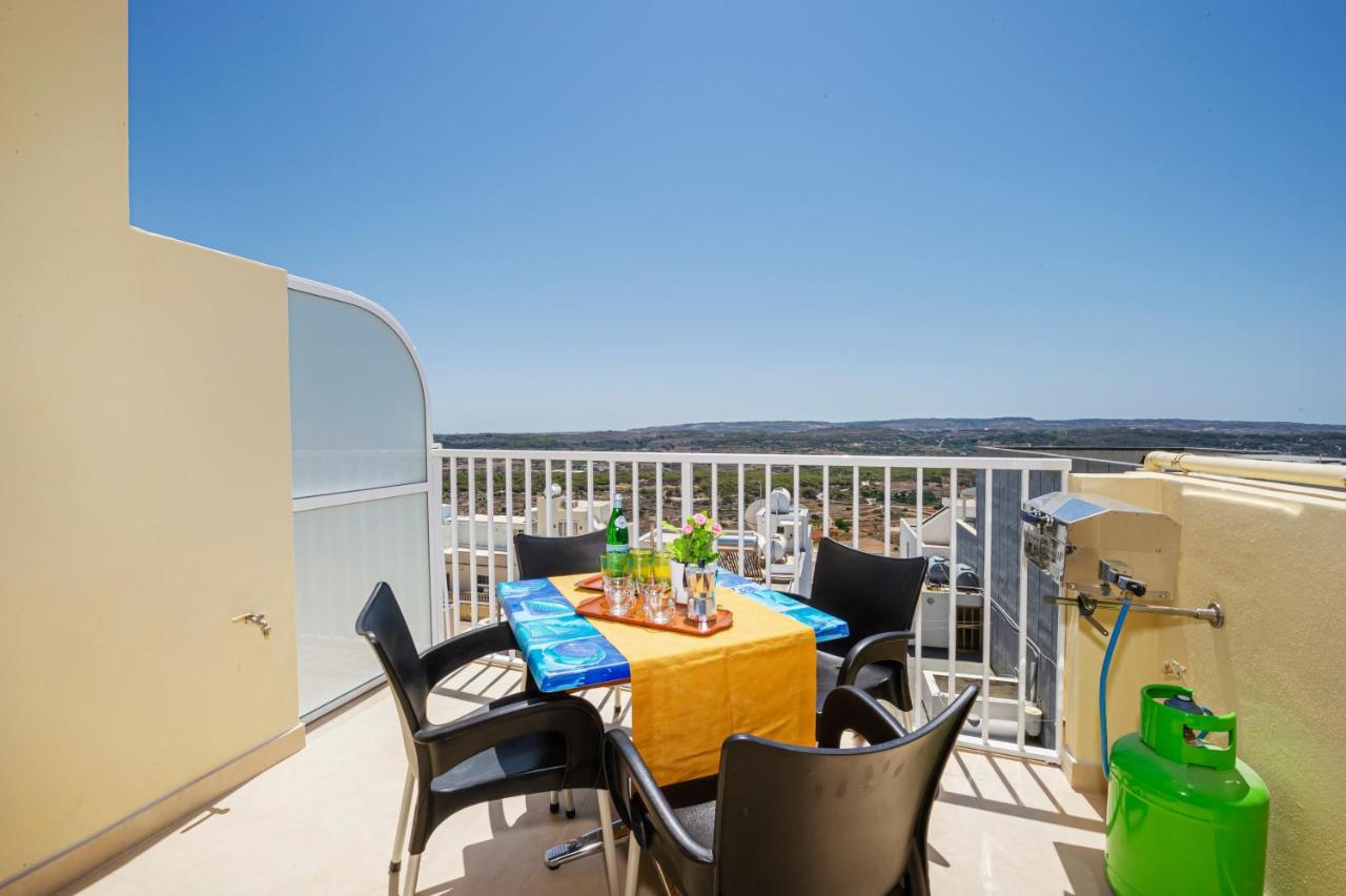 Summer Breeze With Panoramic Terrace - By Getawaysmalta Mellieha
