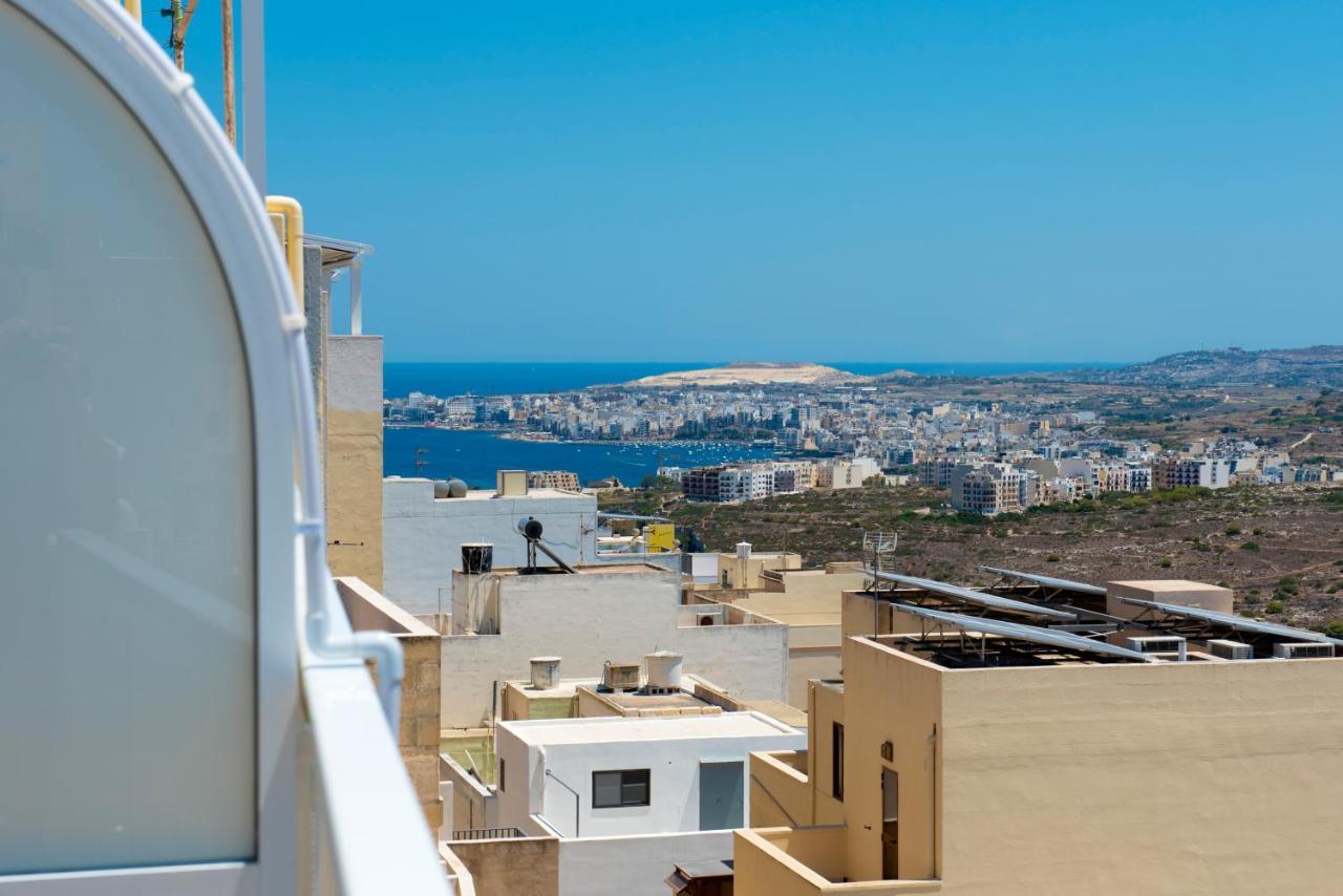 Summer Breeze With Panoramic Terrace - By Getawaysmalta *